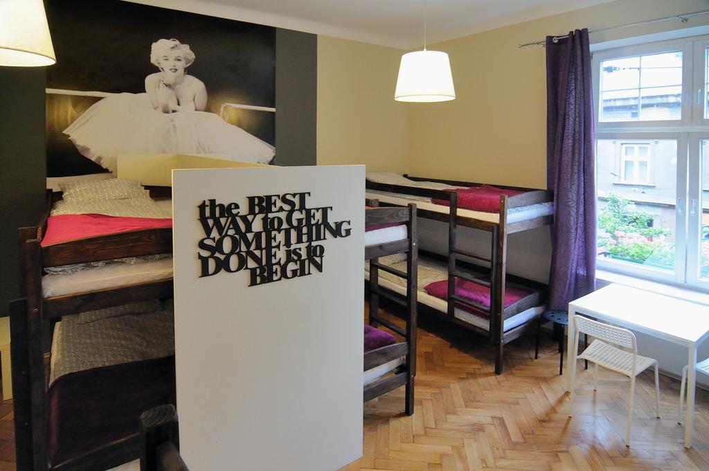 Hollywood Hostel Краків Номер фото